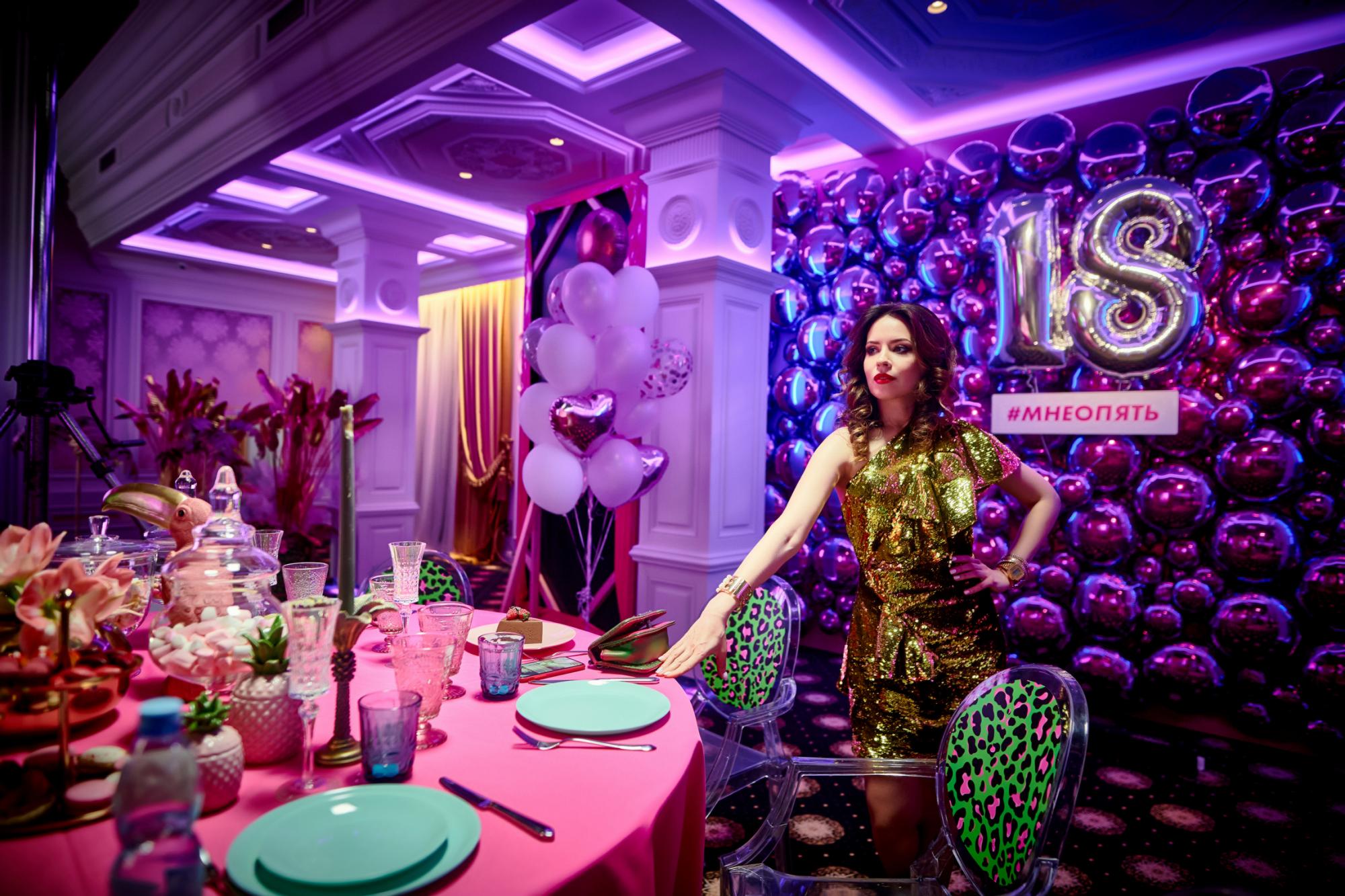 Екзотична кішечка: Оля Полякова блищить у новій відеороботі в зухвалому образі